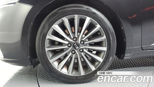 Kia K7 2017 — photo 5