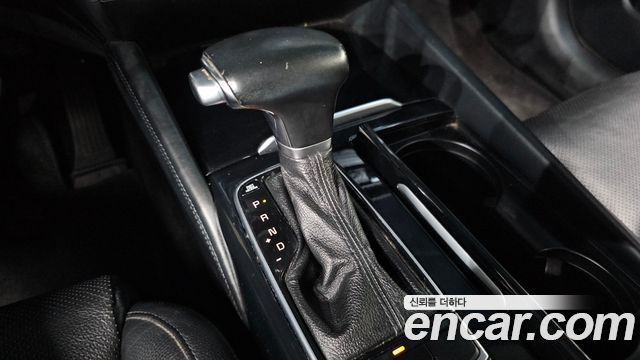 Kia K7 2017 — photo 12