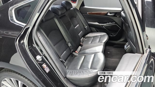 Kia K7 2017 — photo 17