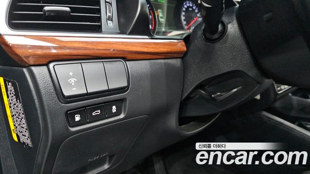 Kia K7 2017 — photo 25
