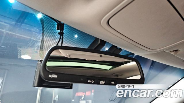 Kia K7 2017 — photo 26