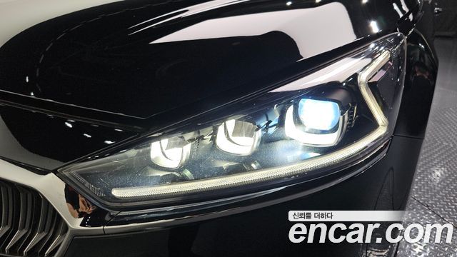 Kia K7 2017 — photo 8
