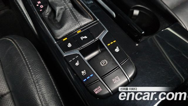 Kia K7 2017 — photo 29