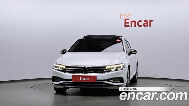 Volkswagen Passat 2021 — photo 3