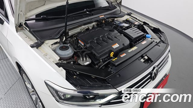 Volkswagen Passat 2021 — photo 6