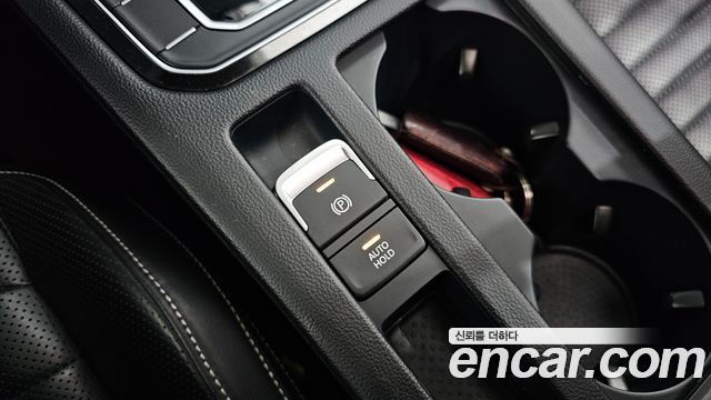 Volkswagen Passat 2021 — photo 24
