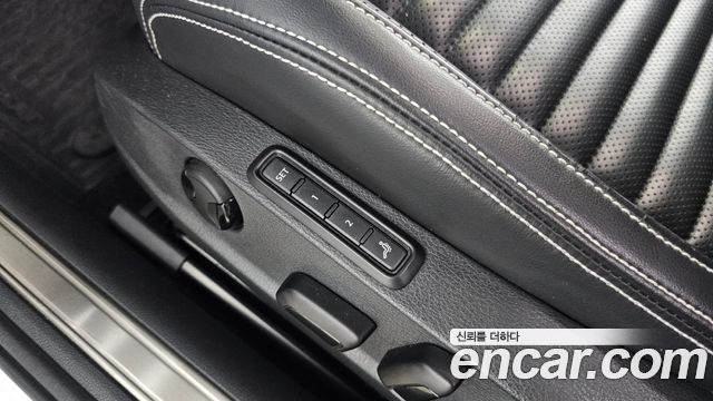 Volkswagen Passat 2021 — photo 28