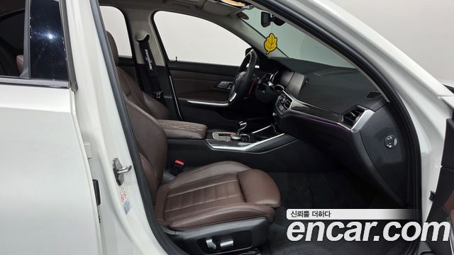 BMW 3-Series 2022 — photo 11