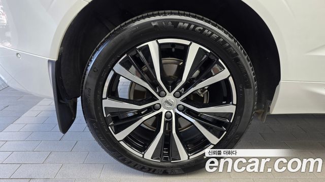 Volvo XC60 2024 — photo 5