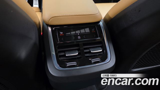 Volvo XC60 2024 — photo 24