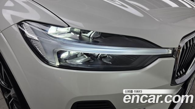 Volvo XC60 2024 — photo 8