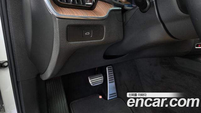 Volvo XC60 2024 — photo 30