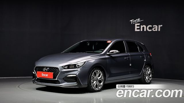 Hyundai i30 2019 — photo 1