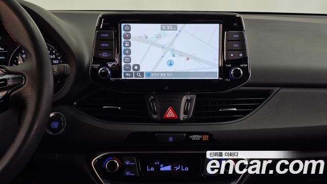 Hyundai i30 2019 — photo 20