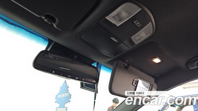 Hyundai i30 2019 — photo 23