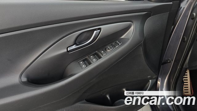 Hyundai i30 2019 — photo 30