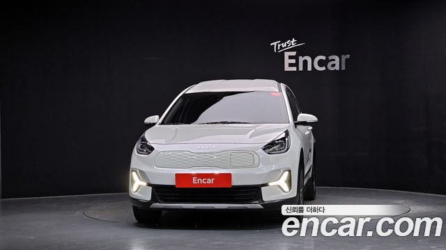 Kia Niro 2023 — photo 3