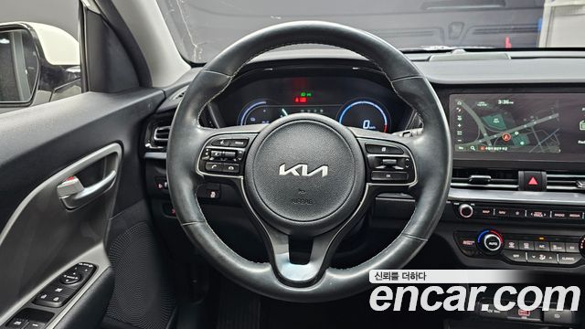 Kia Niro 2023 — photo 19