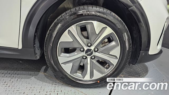 Kia Niro 2023 — photo 7