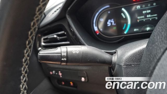 Kia Niro 2023 — photo 28