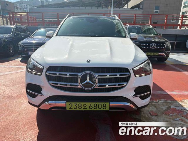 Mercedes-Benz GLE-Class 2026 — photo 2