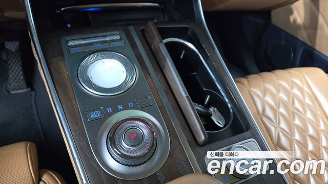Genesis GV80 2020 — photo 12