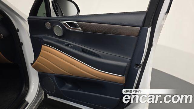 Genesis GV80 2020 — photo 14