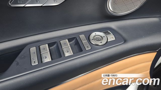 Genesis GV80 2020 — photo 29