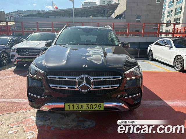 Mercedes-Benz GLE-Class 2025 — photo 2