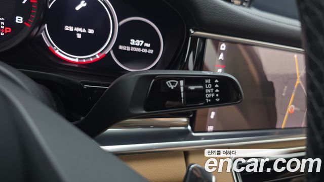 Porsche Panamera 2021 — photo 24