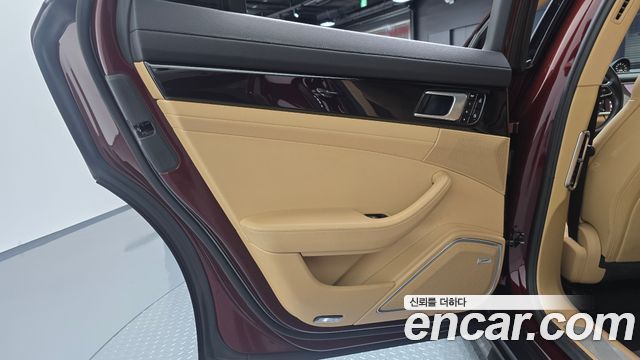 Porsche Panamera 2021 — photo 15