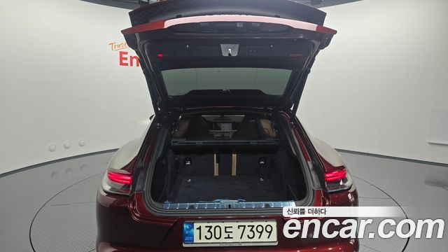 Porsche Panamera 2021 — photo 35