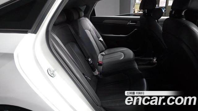 Hyundai Sonata 2015 — photo 12