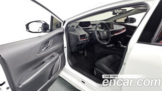 Toyota Prius 2024 — photo 13