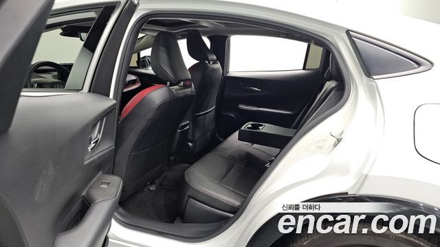 Toyota Prius 2024 — photo 17