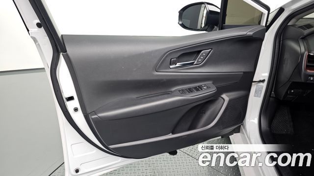 Toyota Prius 2024 — photo 14
