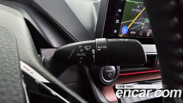 Toyota Prius 2024 — photo 28