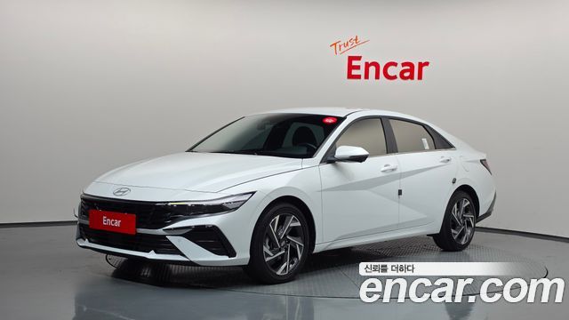 Hyundai AVANTE 2025 — photo 1
