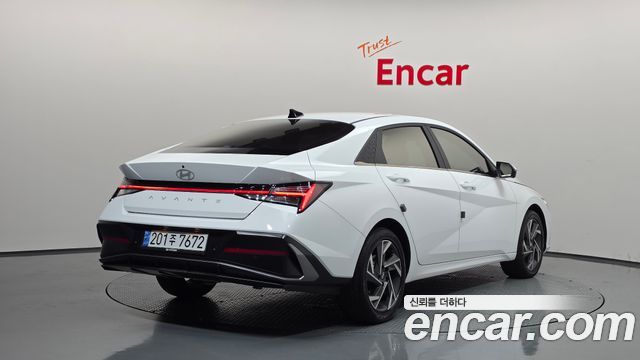 Hyundai AVANTE 2025 — photo 2