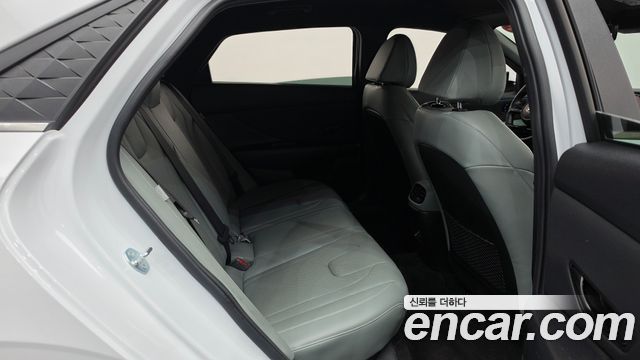 Hyundai AVANTE 2025 — photo 17
