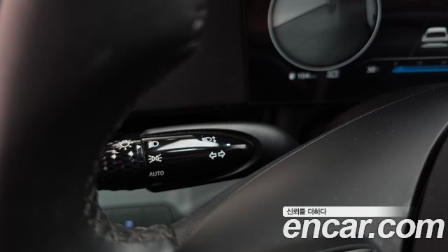 Hyundai AVANTE 2025 — photo 24