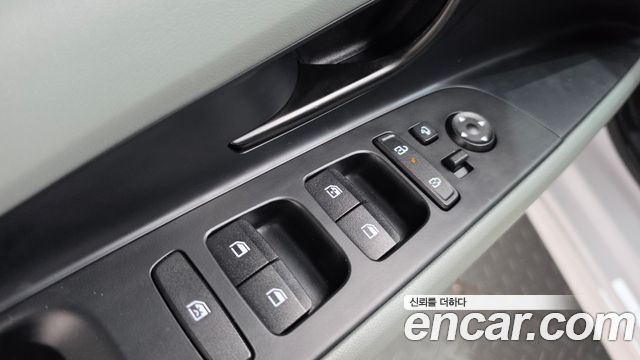 Hyundai AVANTE 2025 — photo 26