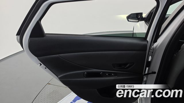 Hyundai AVANTE 2025 — photo 15