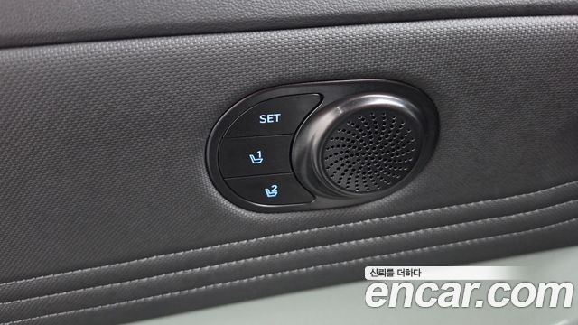 Hyundai AVANTE 2025 — photo 28