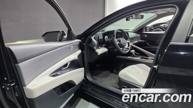 Hyundai AVANTE 2023 — photo 10