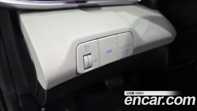 Hyundai AVANTE 2023 — photo 12