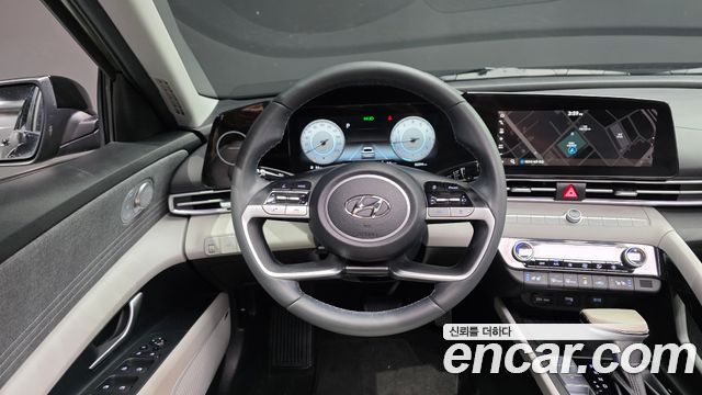 Hyundai AVANTE 2023 — photo 13