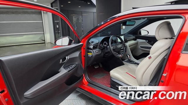 Hyundai Veloster 2018 — photo 13