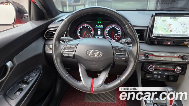 Hyundai Veloster 2018 — photo 18