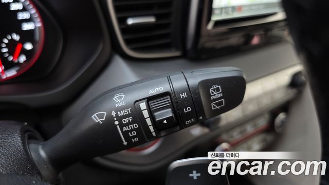Hyundai Veloster 2018 — photo 23